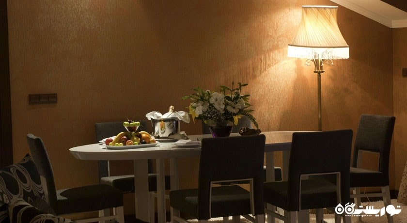 میز غذاخوری سوئیت کینگ